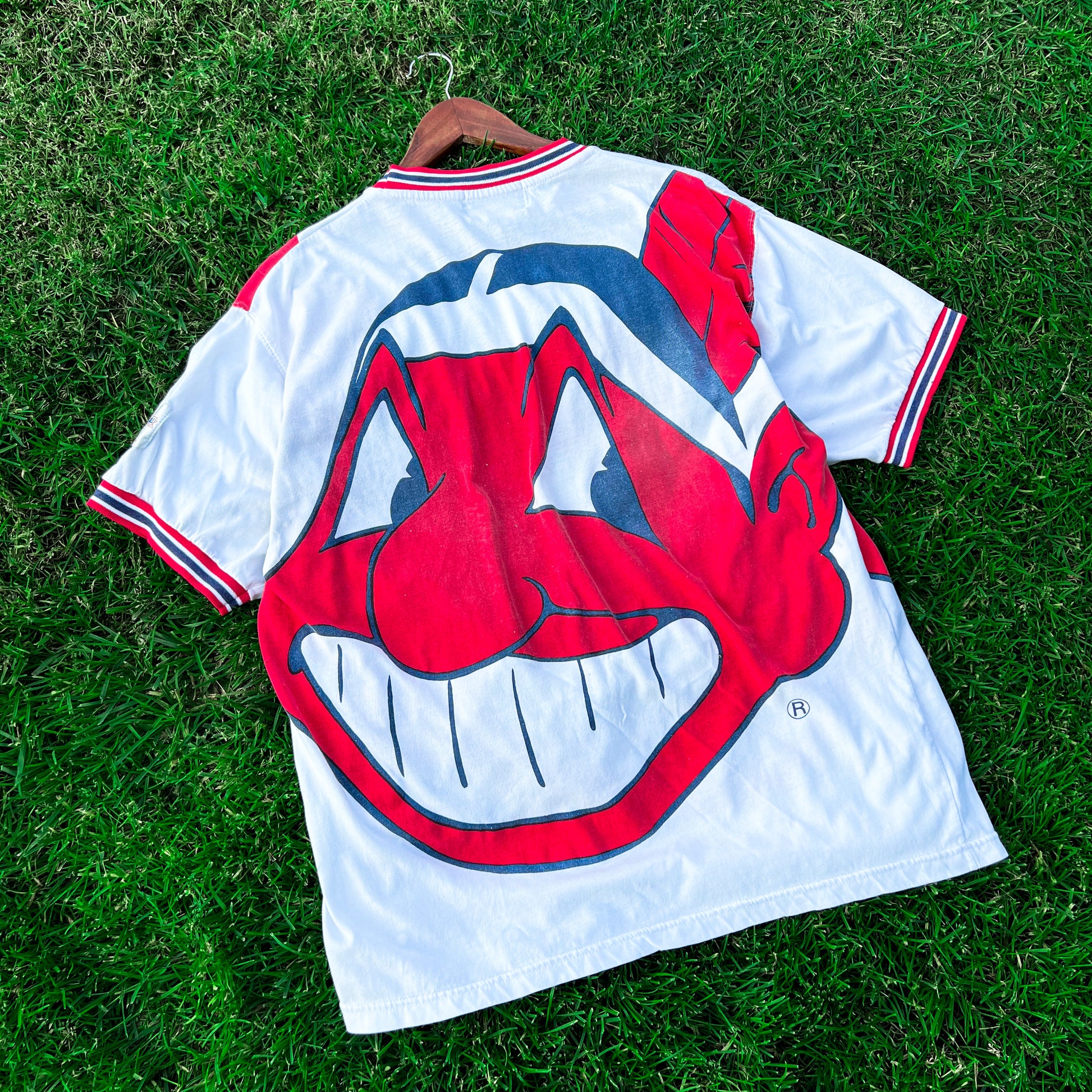 93 Vintage Cleveland Indians AOP T-shirt Size XL – Vipe Vintage